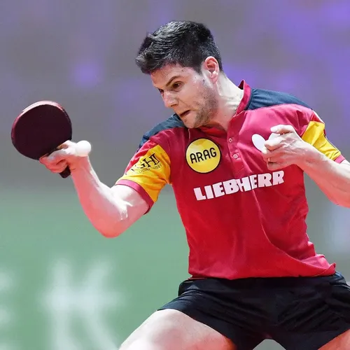 Dimitrij Ovtcharov using Butterfly Dignics Rubber