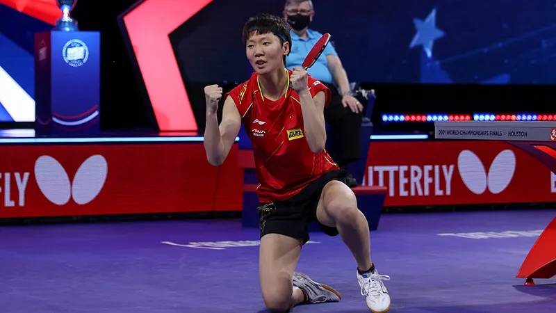 Wang Manyu winning the womens singles event